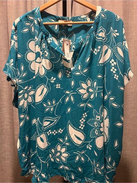 Philosophy Tops - Philosophy Teal Floral Split-V Tunic Top